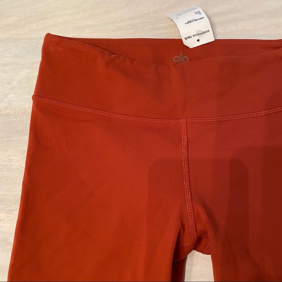 NWT Alo yoga entwine legging cutout large - Picture 9 of 9